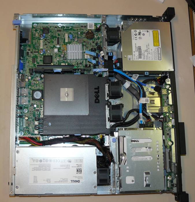 serveur4.jpg serveur4.jpg